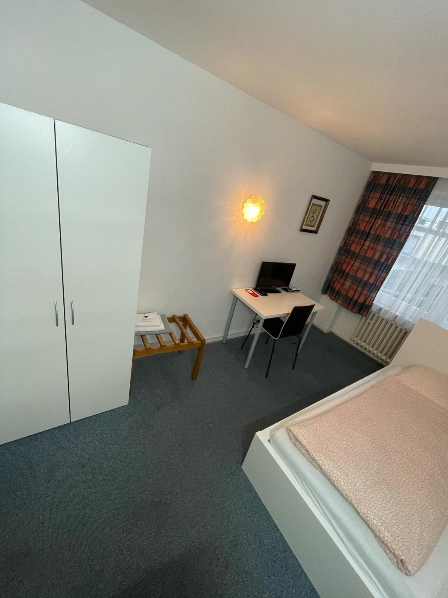 Haven Hotels - Hotel Am Stadion Leverkusen Room photo